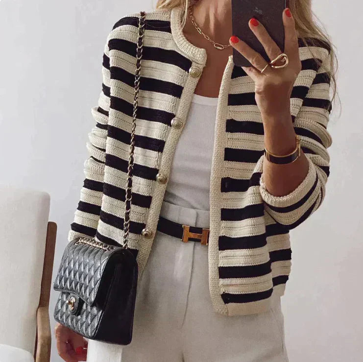 Cardigan Eileen a righe con bottoni moderni