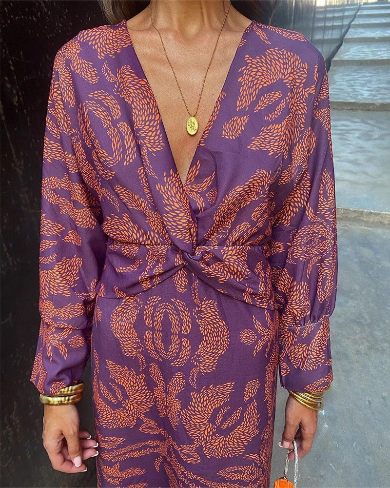 Akira Vintage - Vestito elegante con scollo a V e maniche lunghe