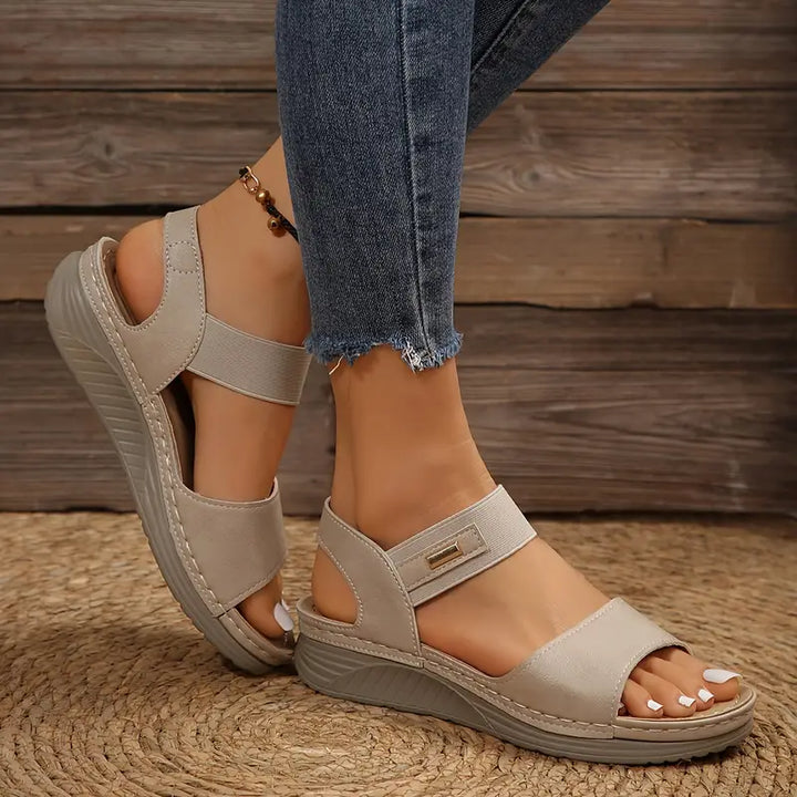 SANDALI ESTIVI CON ZEPPA MALANDA