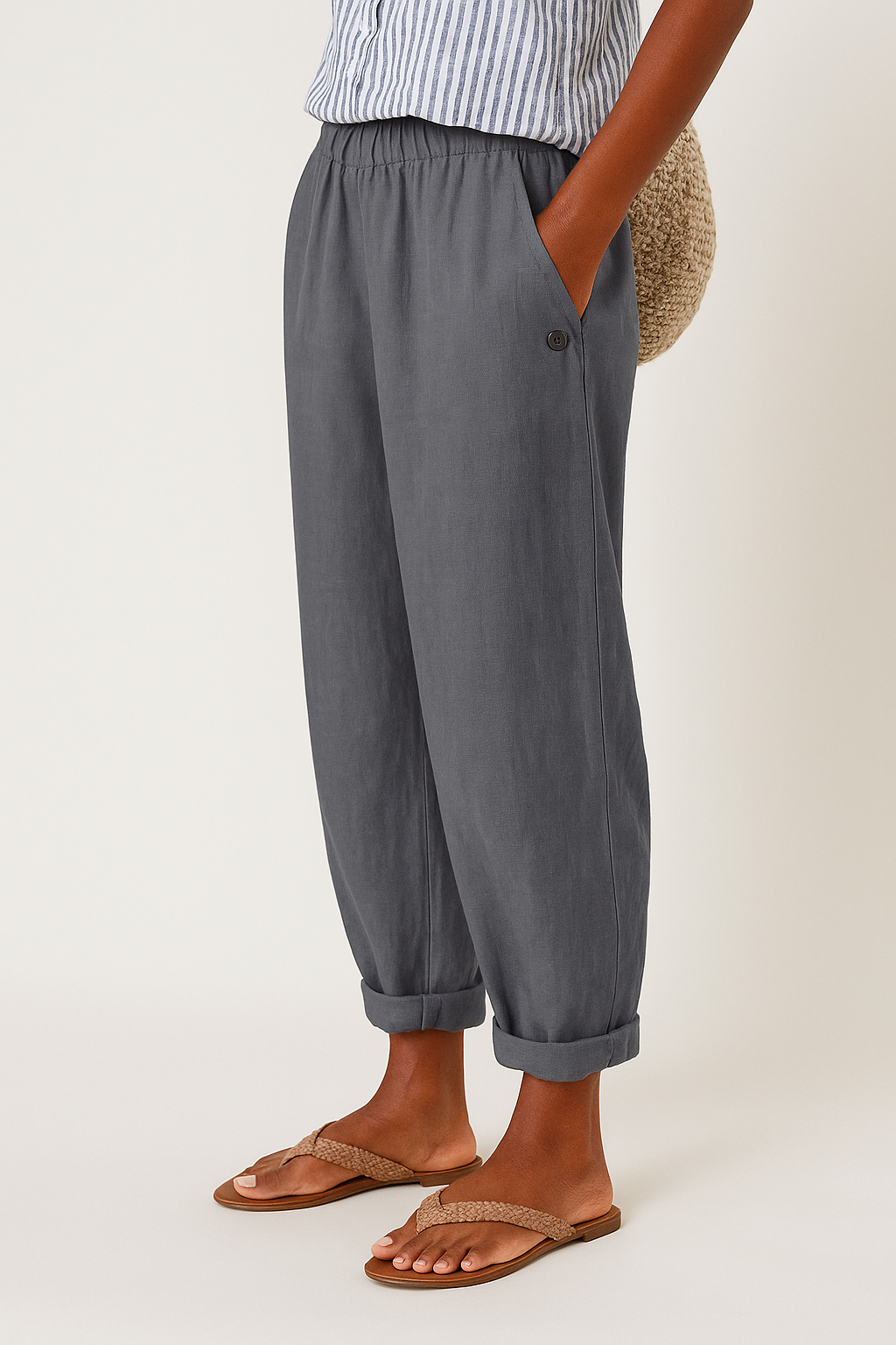 Pantaloni alla moda Yanchik con tasche laterali