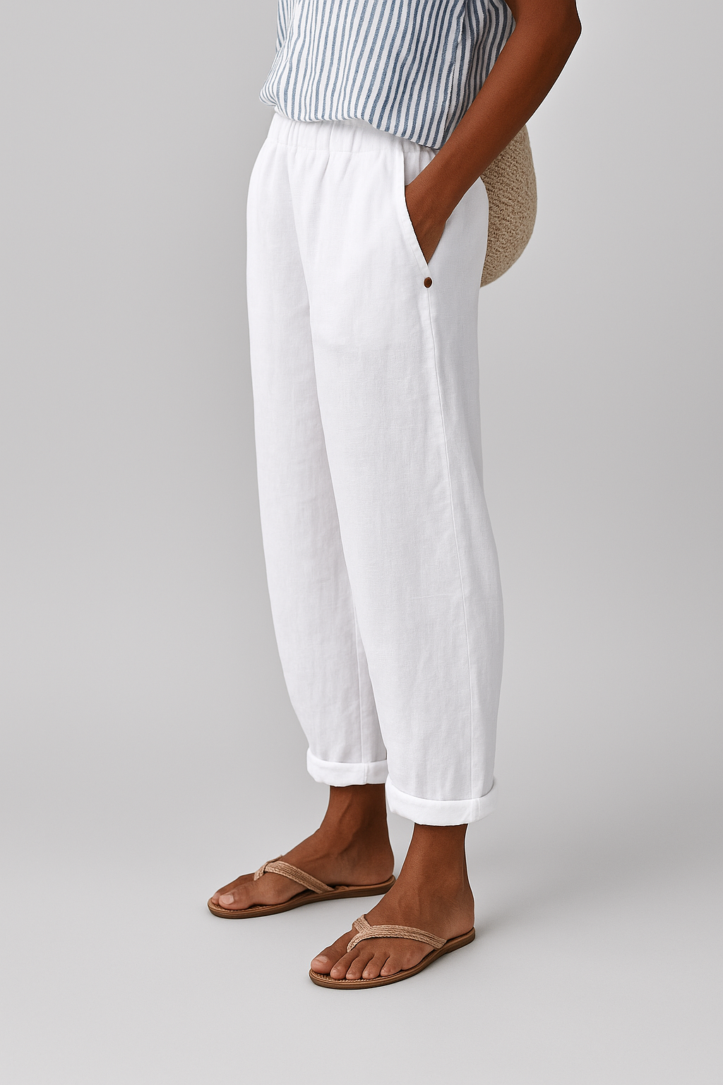 Pantaloni alla moda Yanchik con tasche laterali
