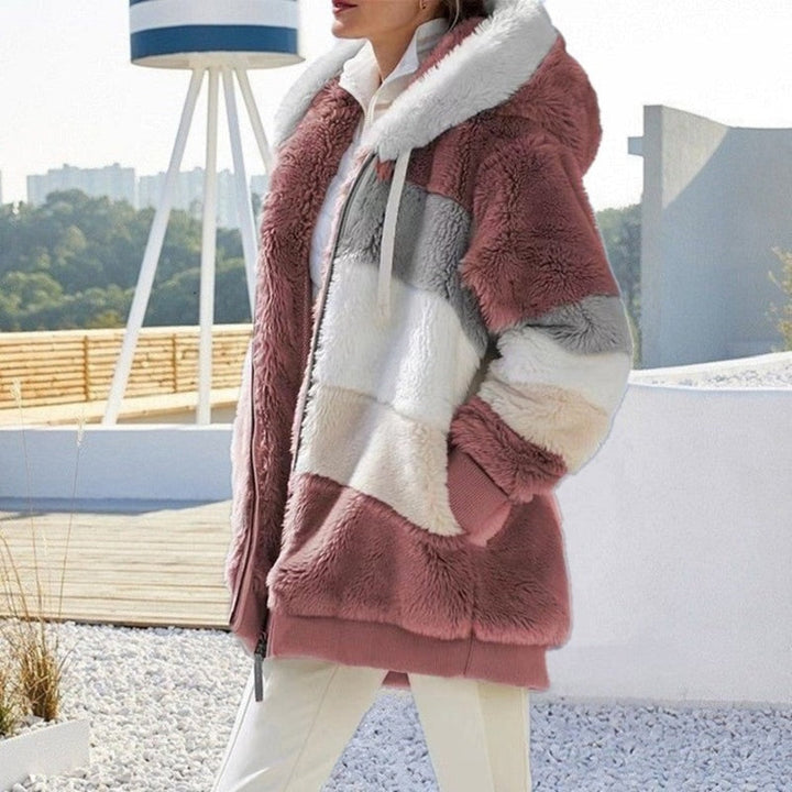 Gilet con cappuccio Liora, lussuosamente morbido