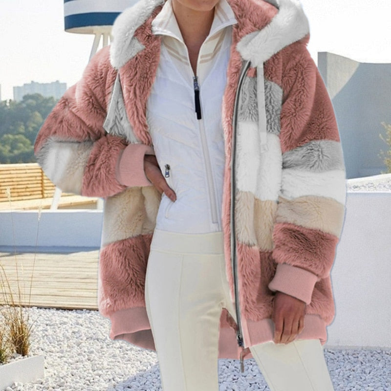 Gilet con cappuccio Liora, lussuosamente morbido